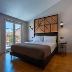 Otel Ferraria Xvi Flh 4*