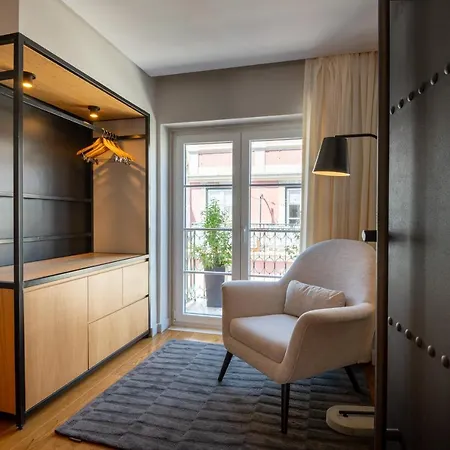 Otel Ferraria Xvi Flh